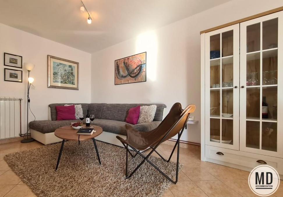 Apartment Valery Pula Exterior foto
